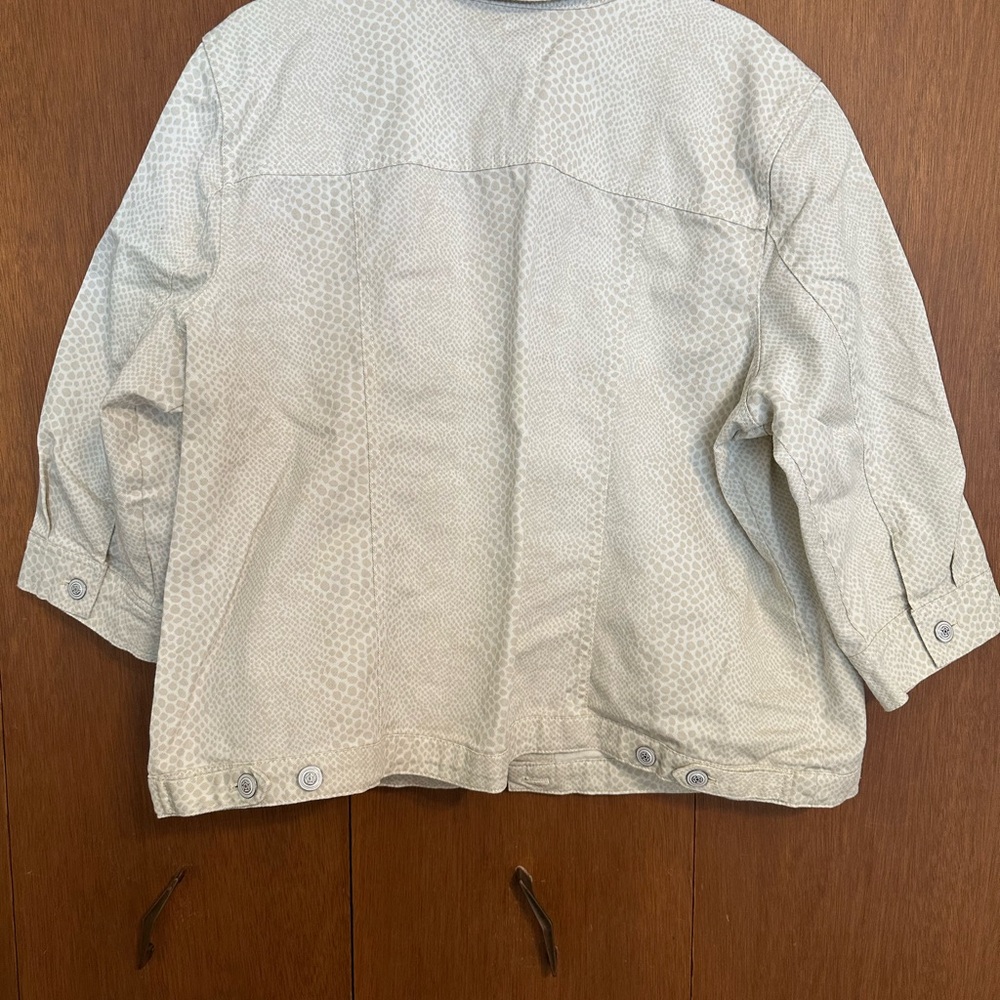 Chic Tan Utility Jacket - Picture 6 of 7
